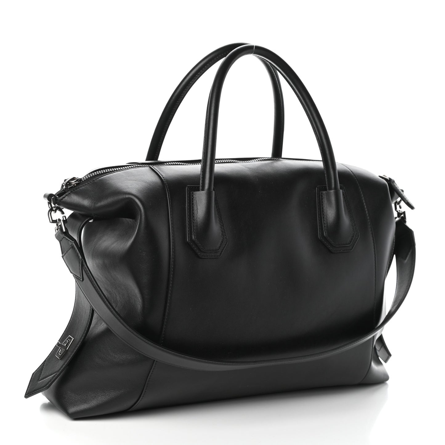 Smooth Calfskin Medium Soft Antigona Black