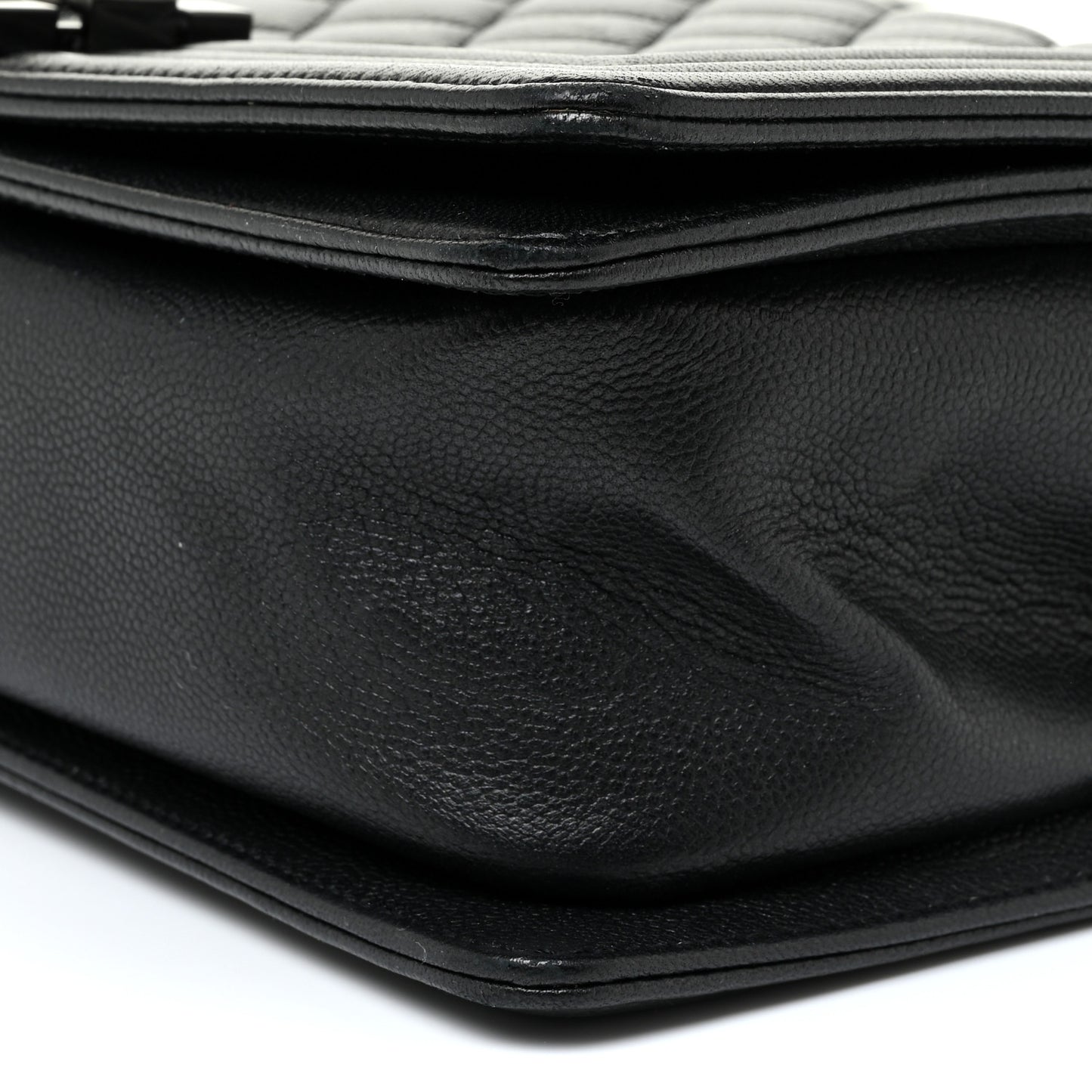 Caviar Quilted Medium Boy Flap So Black