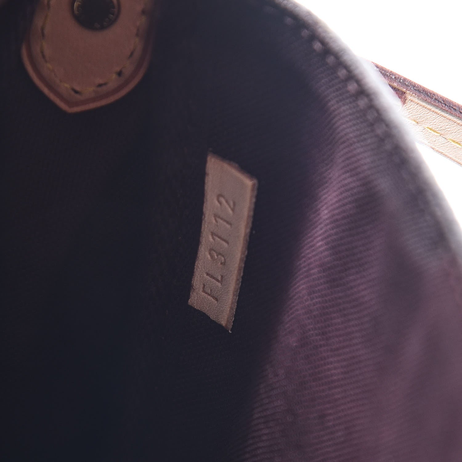 Louis Vuitton Monogram Favorite MM 7 of 10