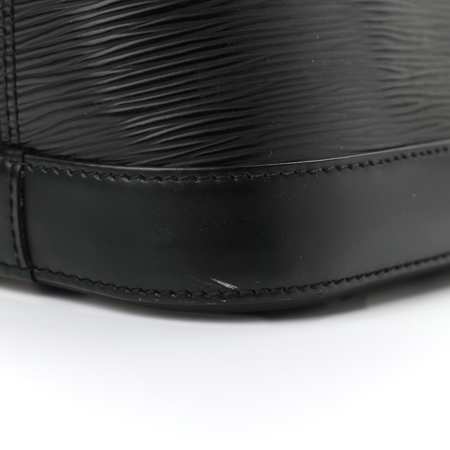 Louis Vuitton Epi Alma MM Black 8 of 10