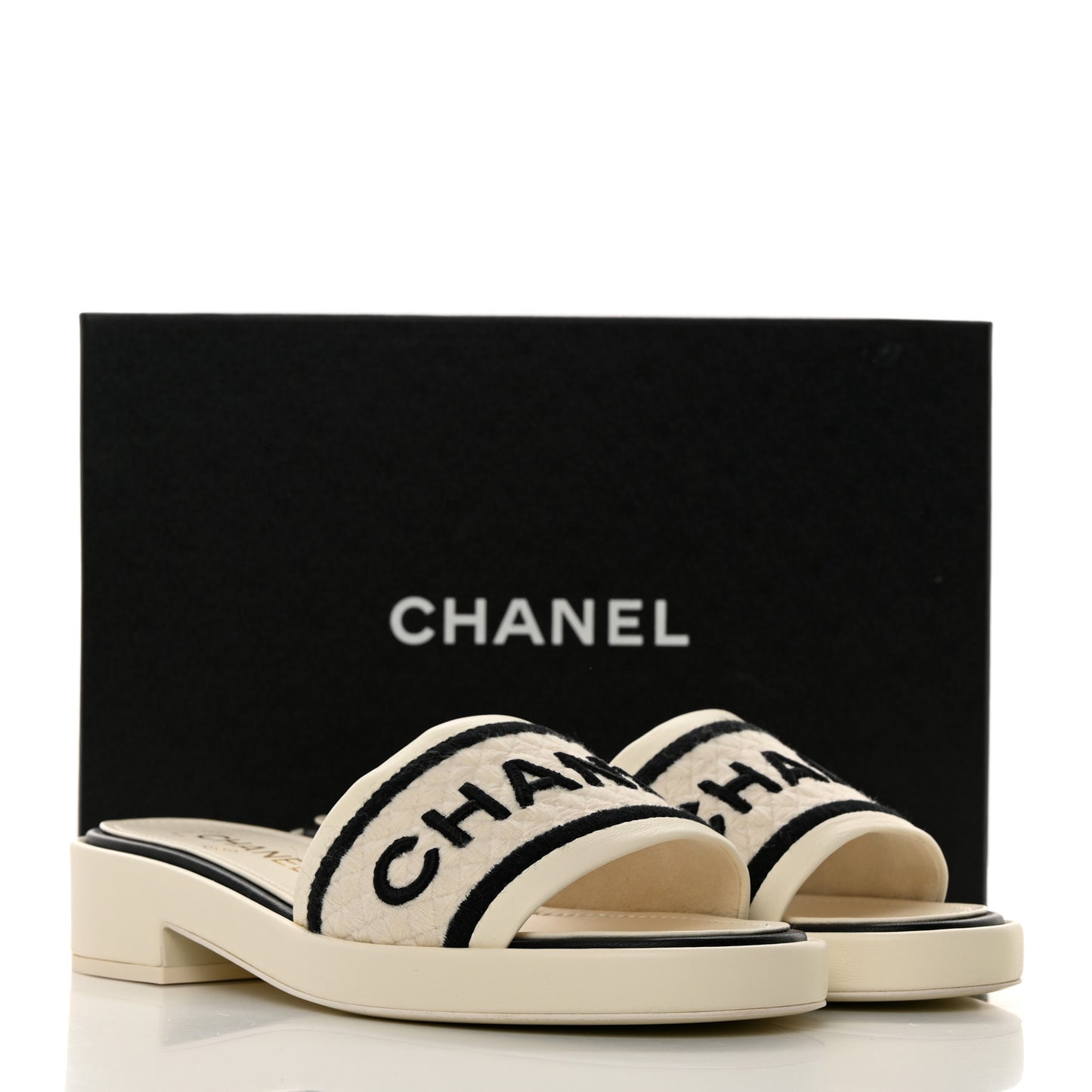 Lambskin Embroidered Logo Mules 37.5 Ivory Black
