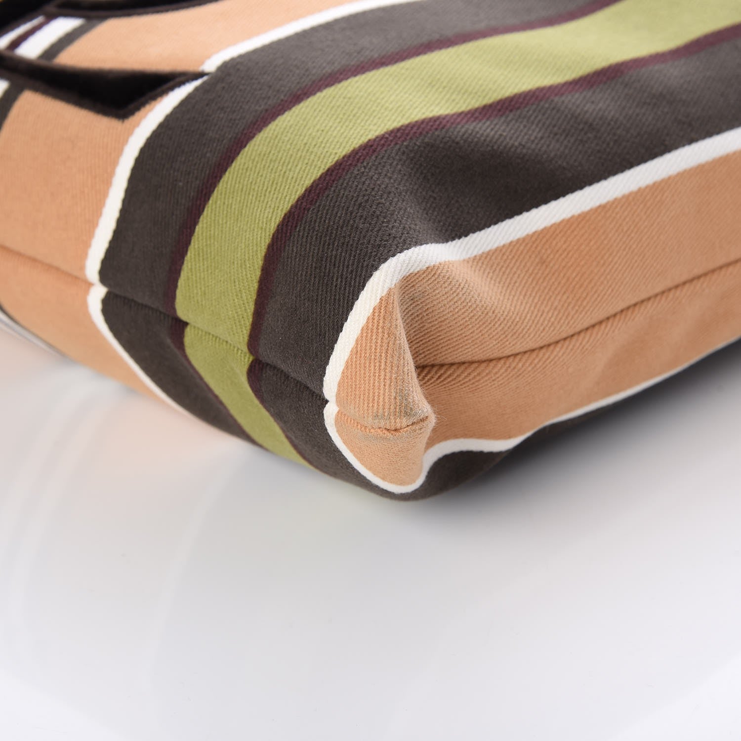 Saint Laurent Canvas Kahala Sac Multicolor 10 of 10