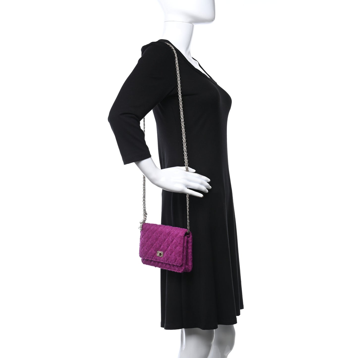 Tweed Quilted Reissue Wallet On Chain WOC Magenta