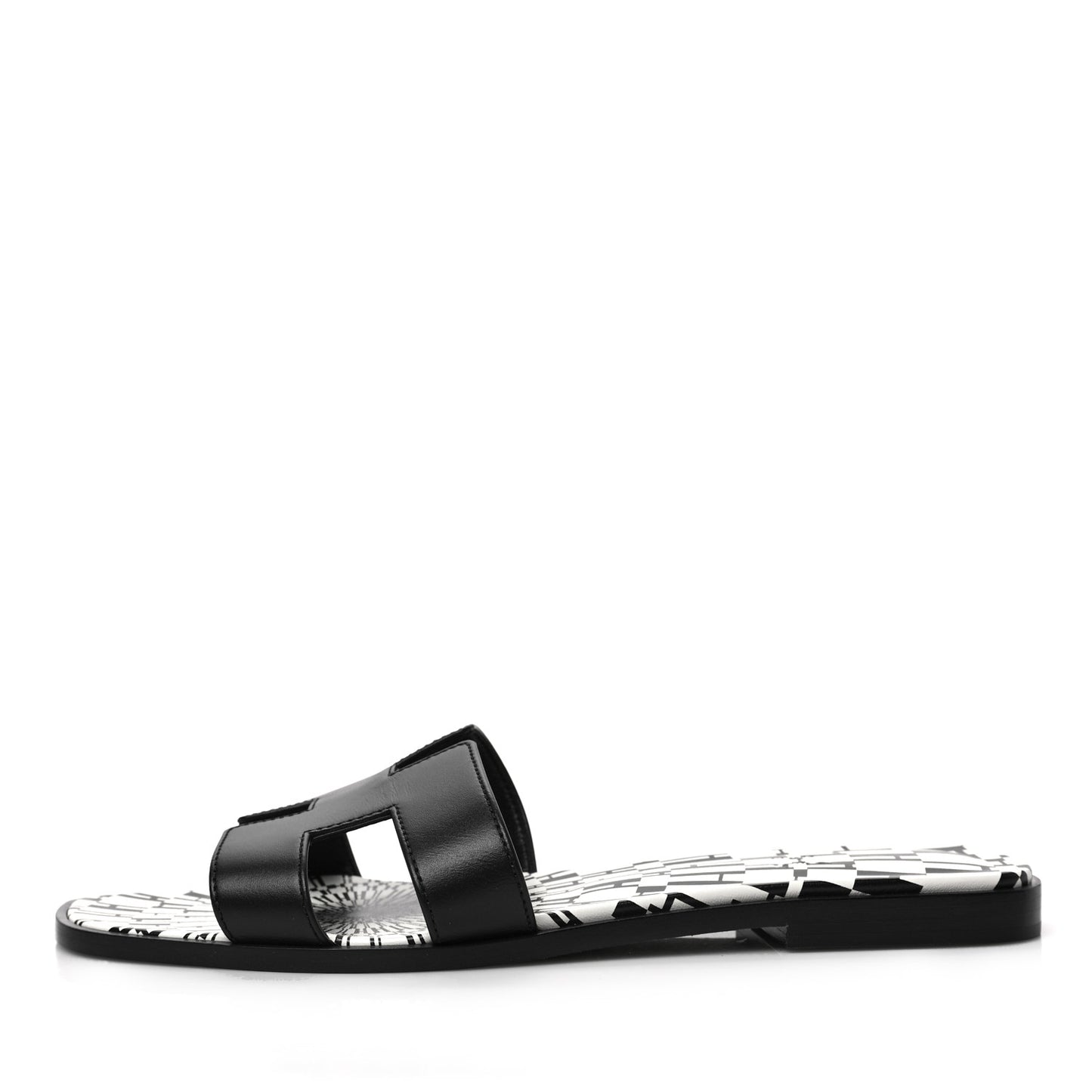 Calfskin Oran Sandals 40 Black White