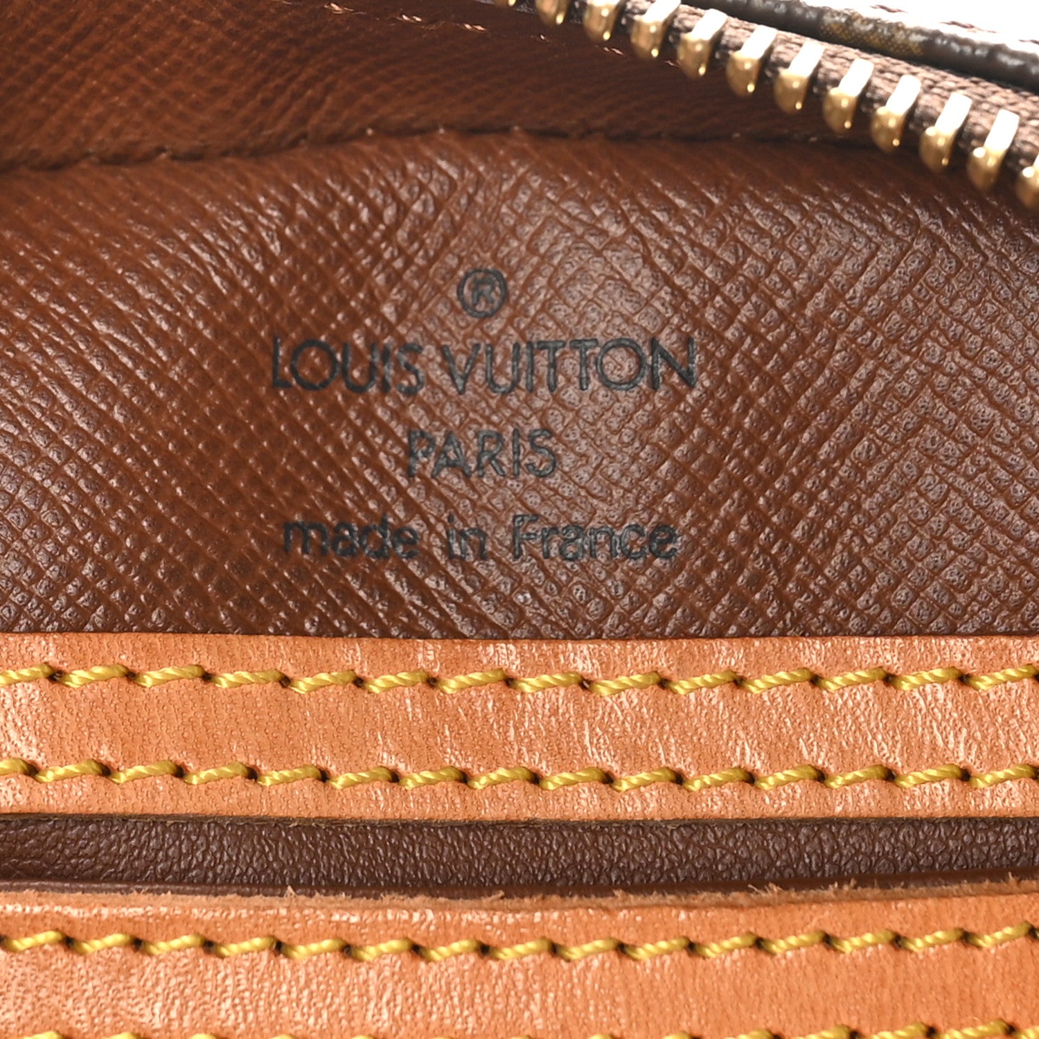 Louis Vuitton Monogram Blois 6 of 9