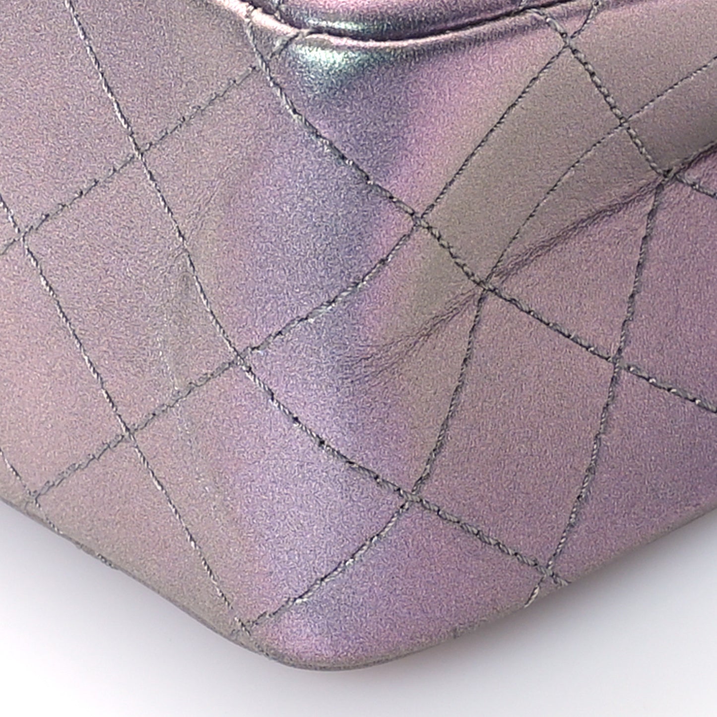 Iridescent Lambskin Quilted 2.55 Reissue 226 Flap Light Purple
