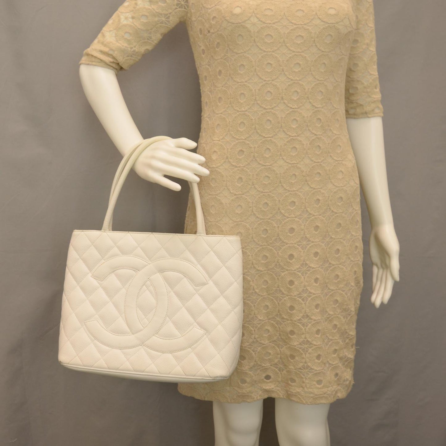 Caviar Medallion Tote White