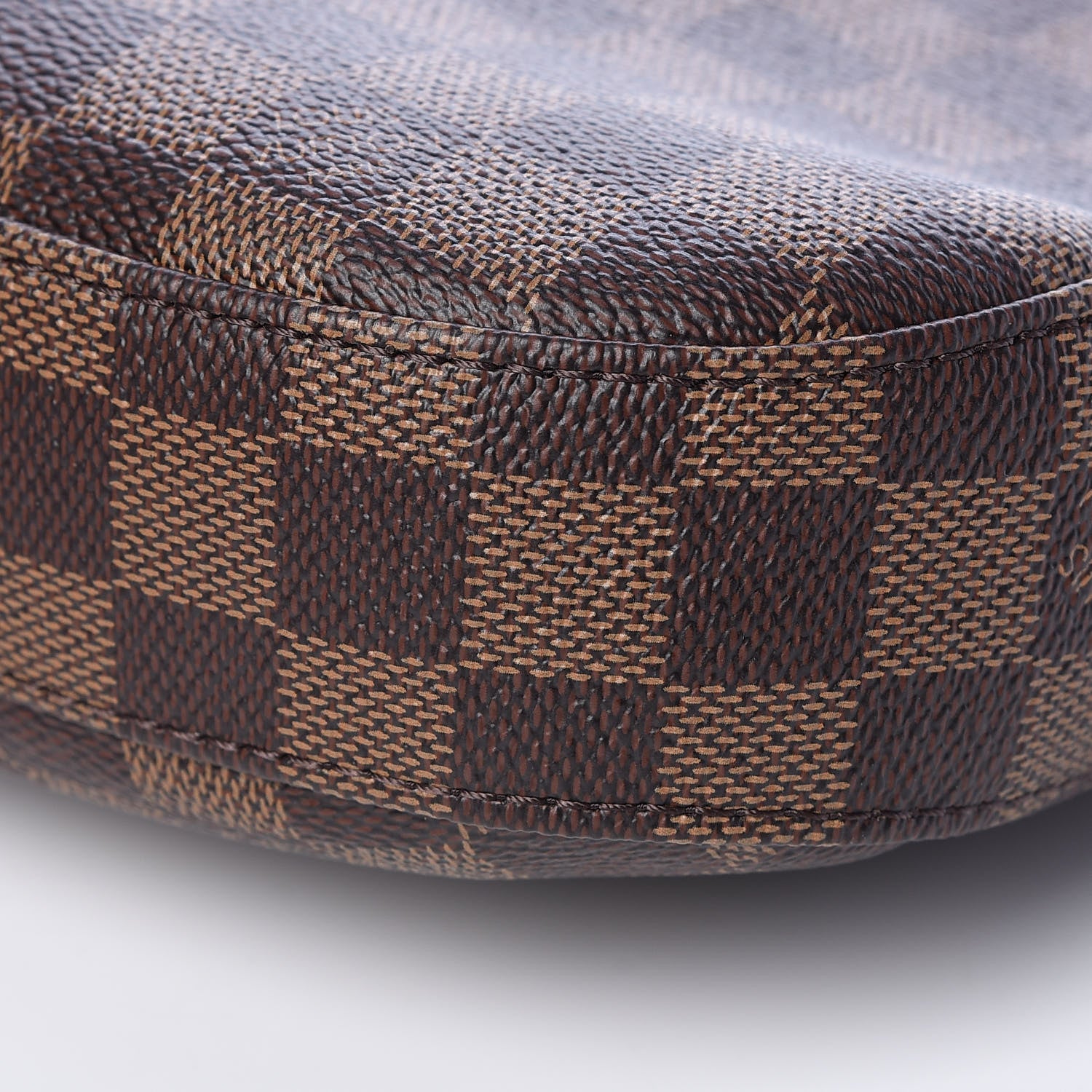 Louis Vuitton Damier Ebene South Bank Besace 10 of 10