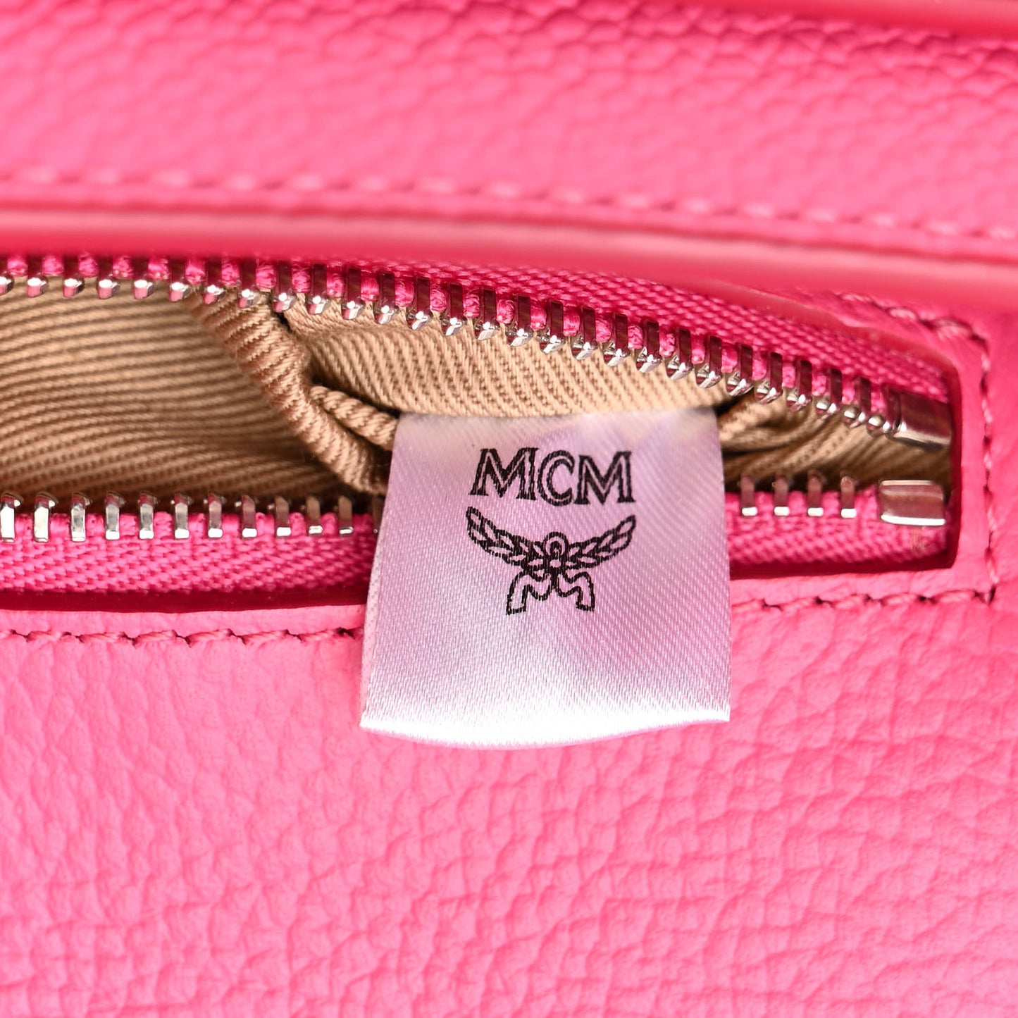 Calfskin Large Patricia Wallet On Chain Pink