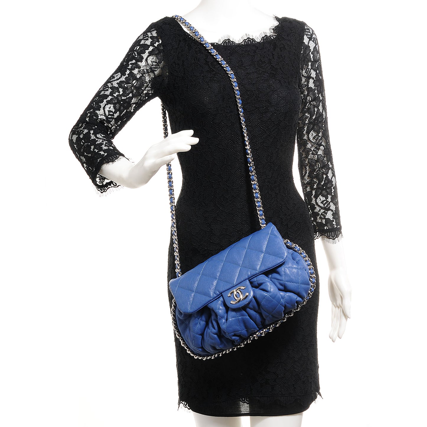 Washed Lambskin Chain Around Medium Messenger Blue
