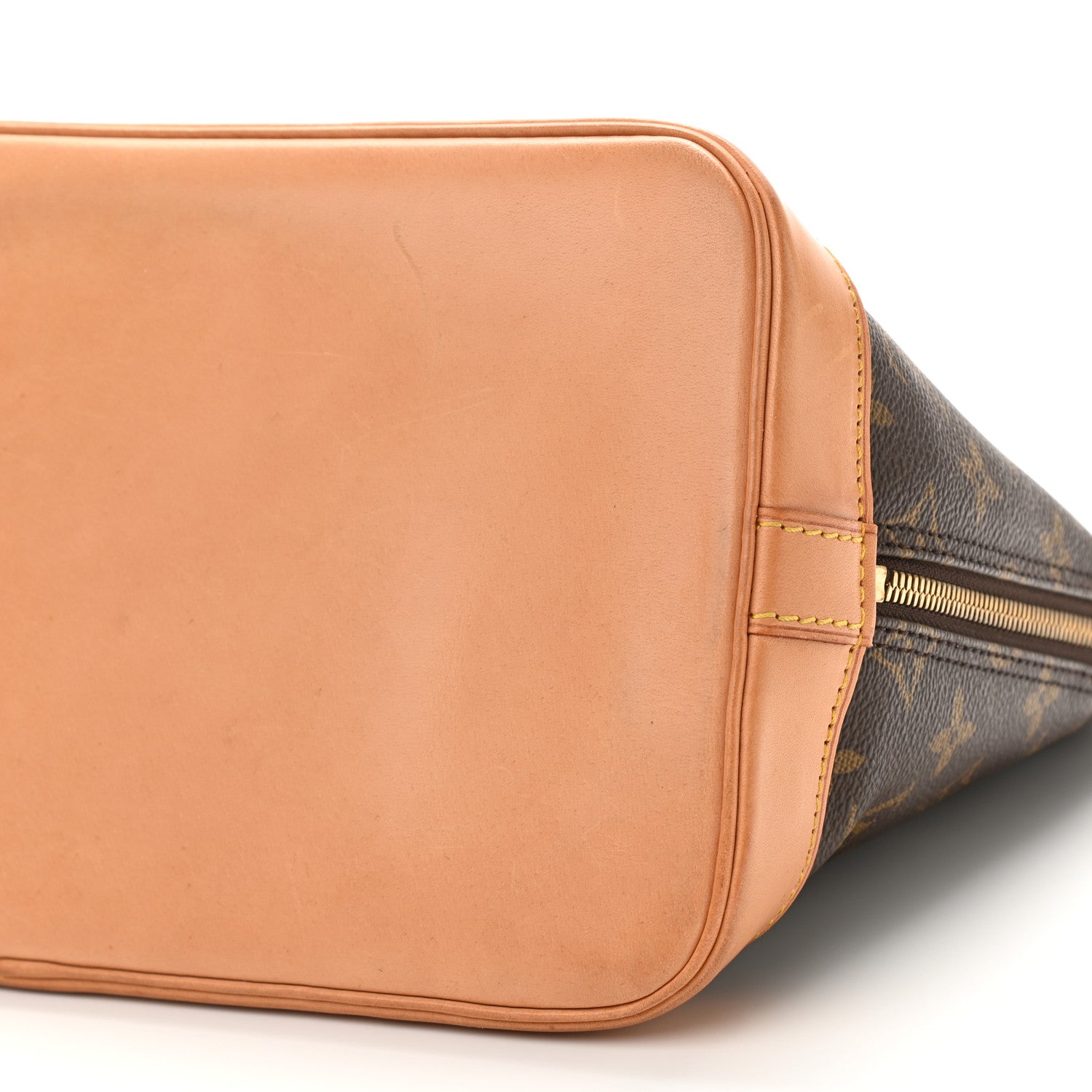 Louis Vuitton Monogram Alma PM 9 of 11