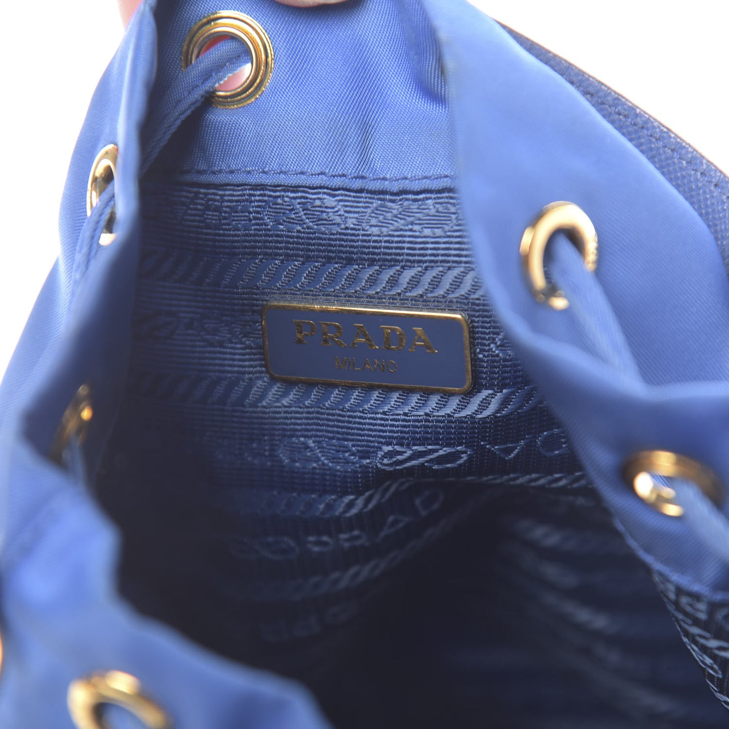 Tessuto Nylon Saffiano Mini Bucket Crossbody Bag Azzurro