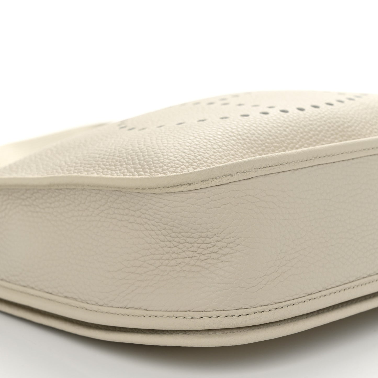 Taurillon Clemence Evelyne III PM Gris Perle