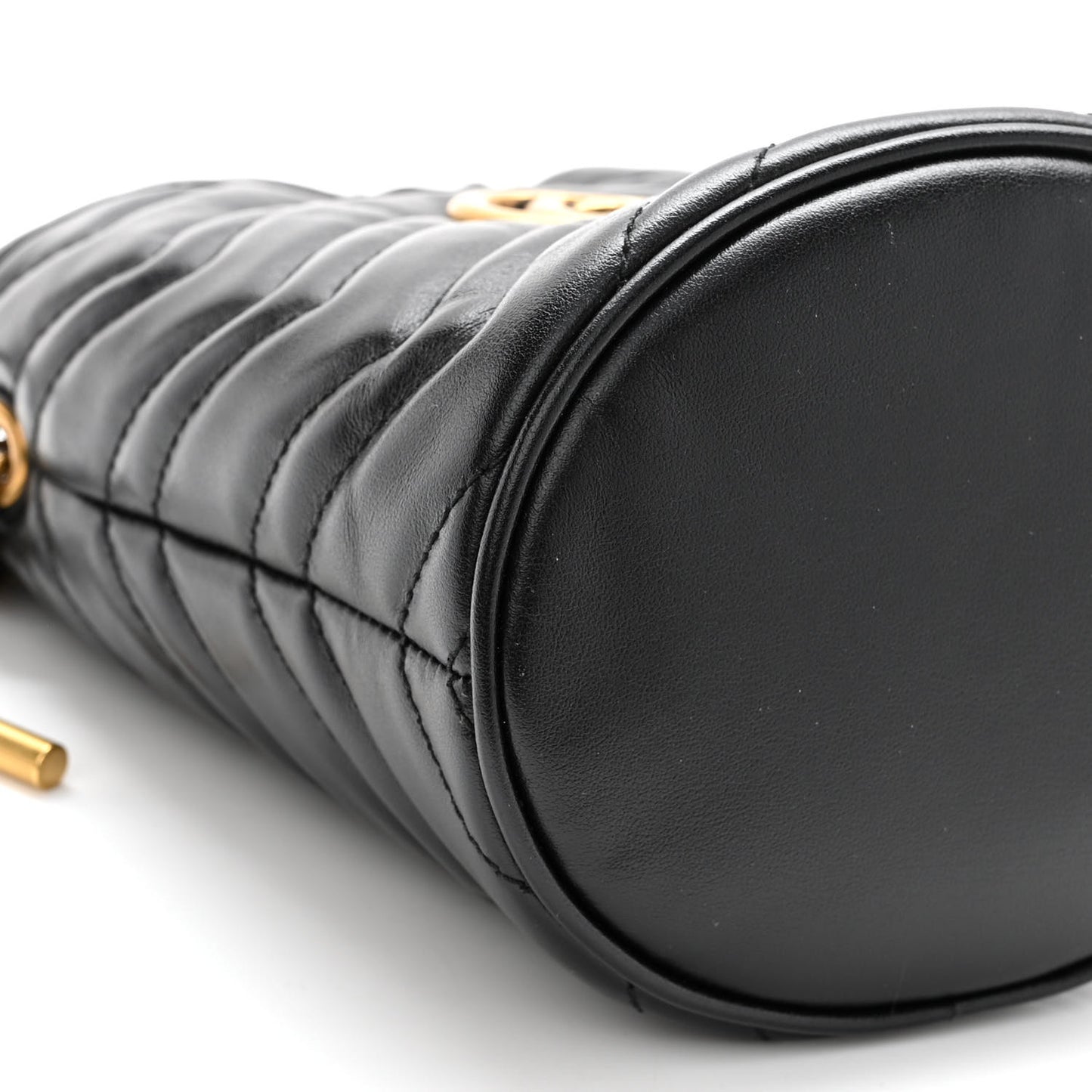 Calfskin Matelasse Mini GG Marmont 2.0 Bucket Bag Black