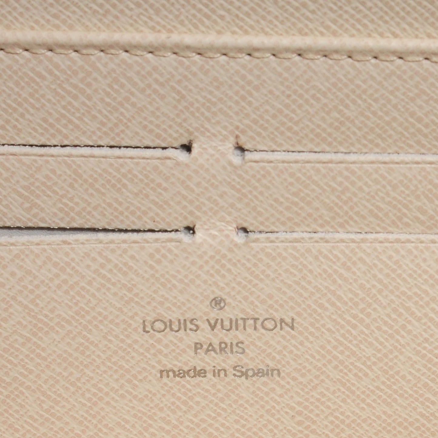 Epi Zippy Wallet Ivory