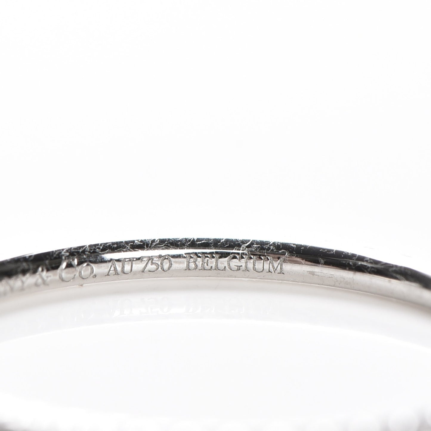 18K White Gold Diamond Metro Ring 8.5