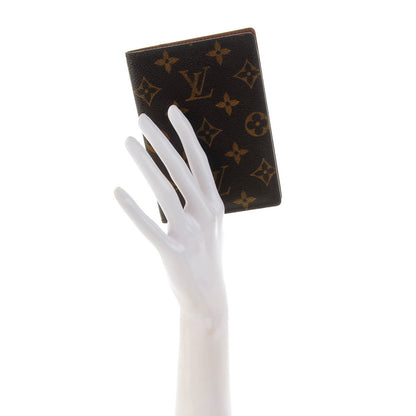 Louis Vuitton Monogram Passport Cover 2 of 7