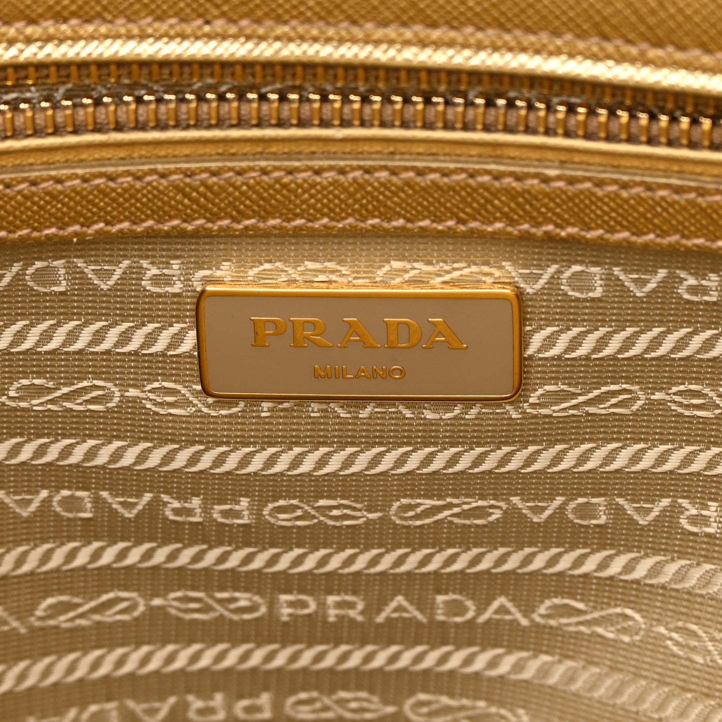 Metallic Saffiano Small Galleria Double Zip Tote Platino