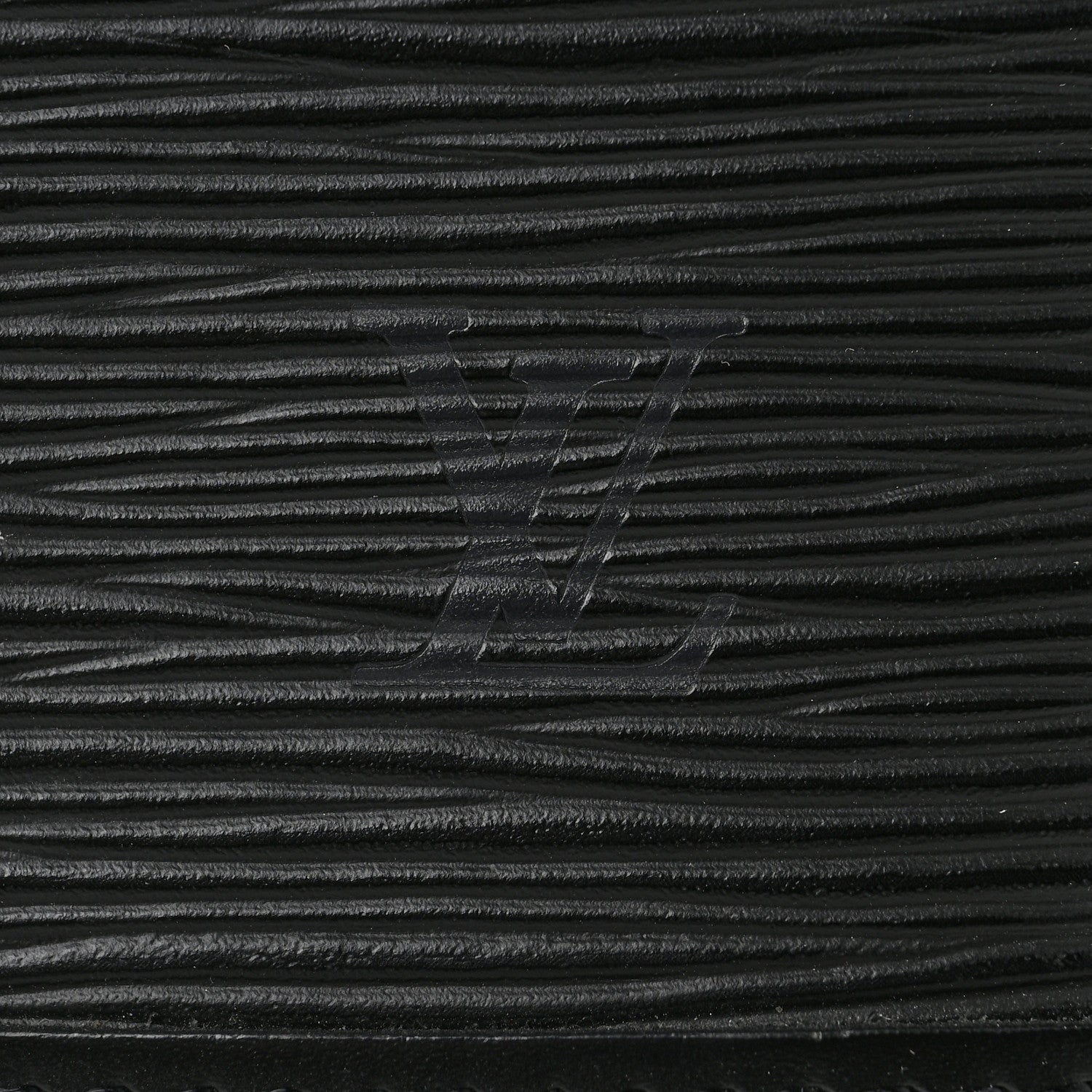 Louis Vuitton Epi Alma PM Black 7 of 7