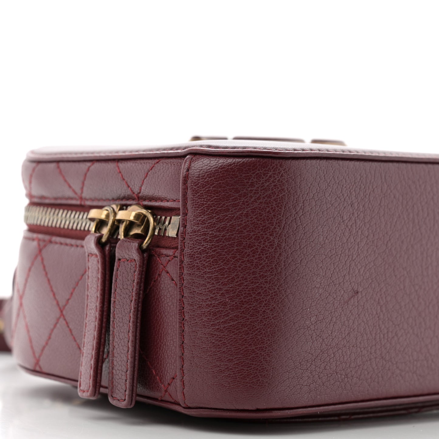 Shiny Calfskin Goatskin Quilted Small Coco Curve Vanity Burgundy