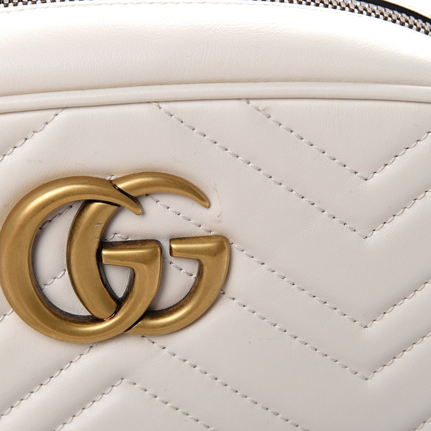 Calfskin Matelasse Small GG Marmont Chain Shoulder Bag White