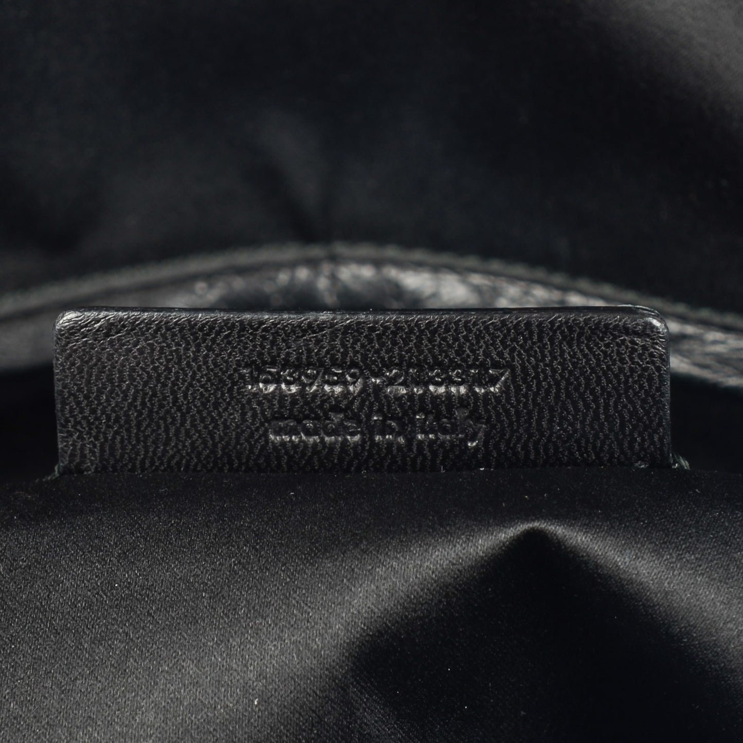 Calfskin Oversized Muse Black