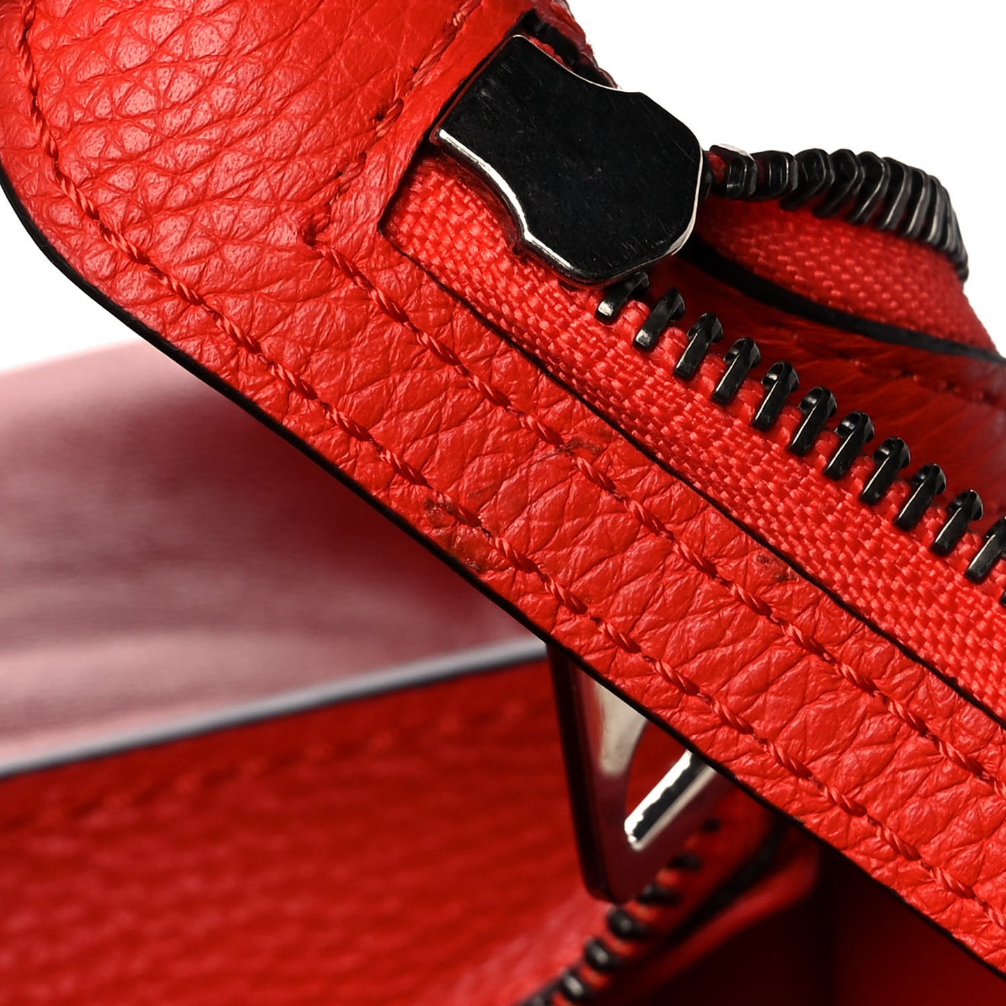Drummed Calfskin Suede Medium Trapeze Vermillion