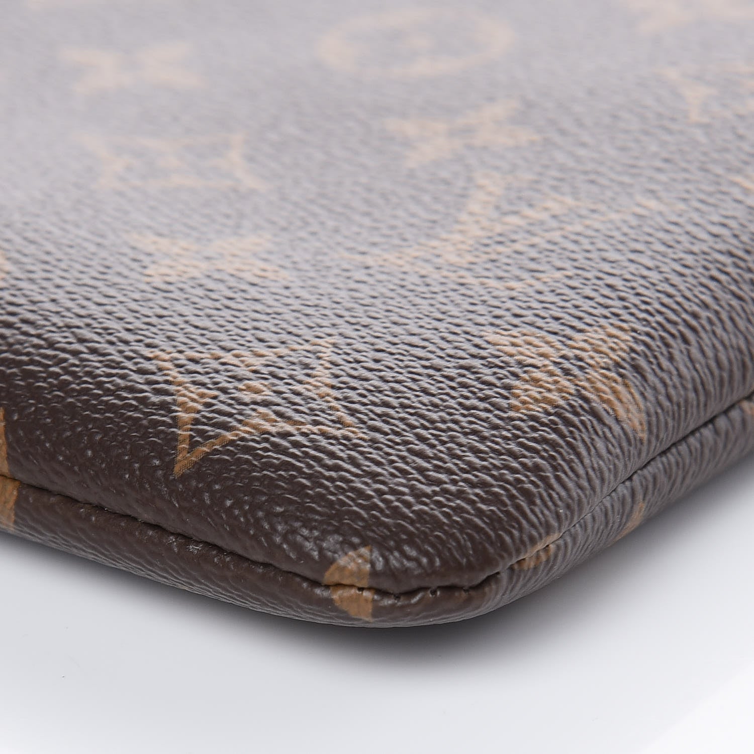 Louis Vuitton Monogram Daily Pouch Sesame 9 of 10
