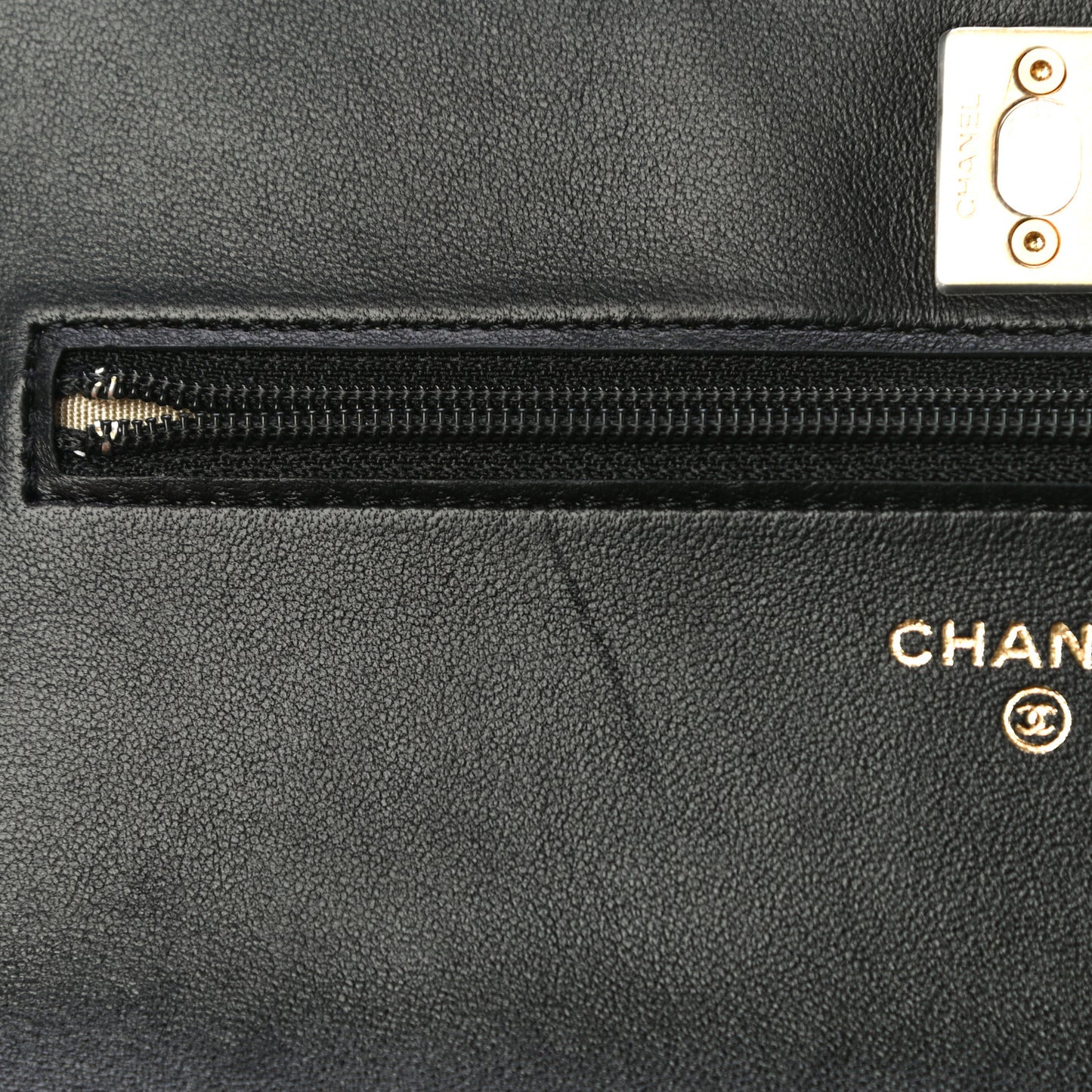 Lambskin Quilted CC Pearl Crush Wallet on Chain WOC Black