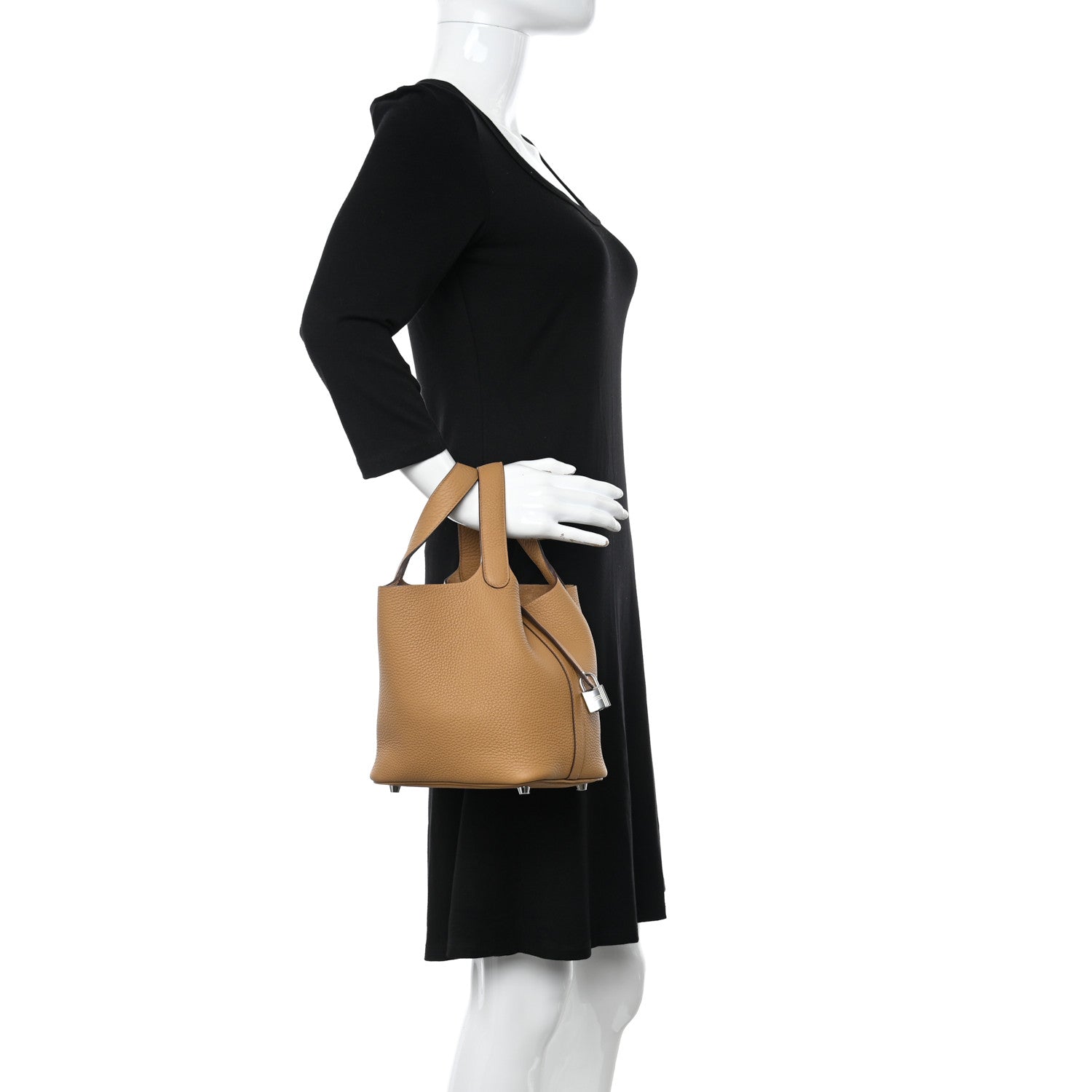 Hermes Taurillon Clemence Picotin Lock 18 PM Biscuit 2 of 11