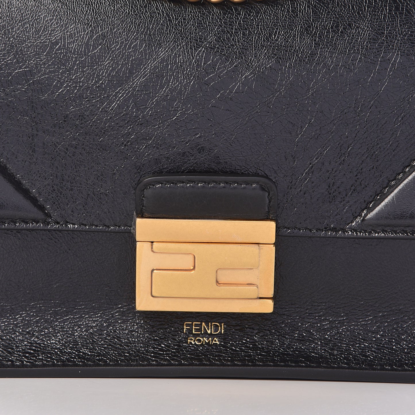 Agnello Old Shine Small Kan U Shoulder Bag Black
