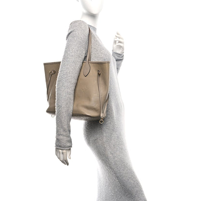 Louis Vuitton Empreinte Monogram Giant Neverfull MM Tourterelle 2 of 16