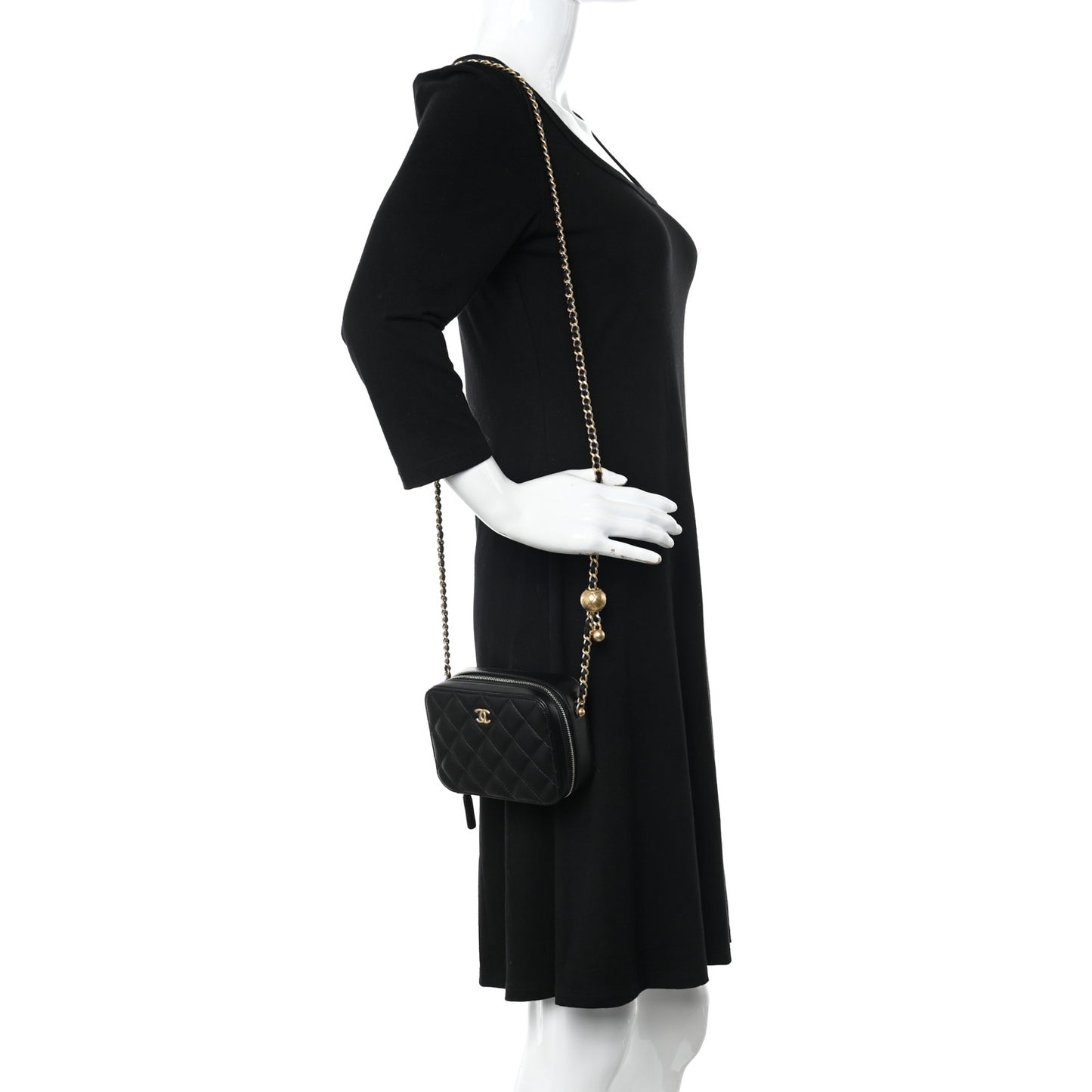 Lambskin Quilted CC Pearl Crush Camera Case Black