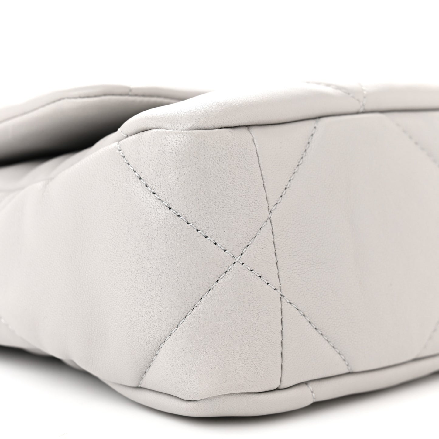 Lambskin Quilted Medium Chanel 19 Flap Grey