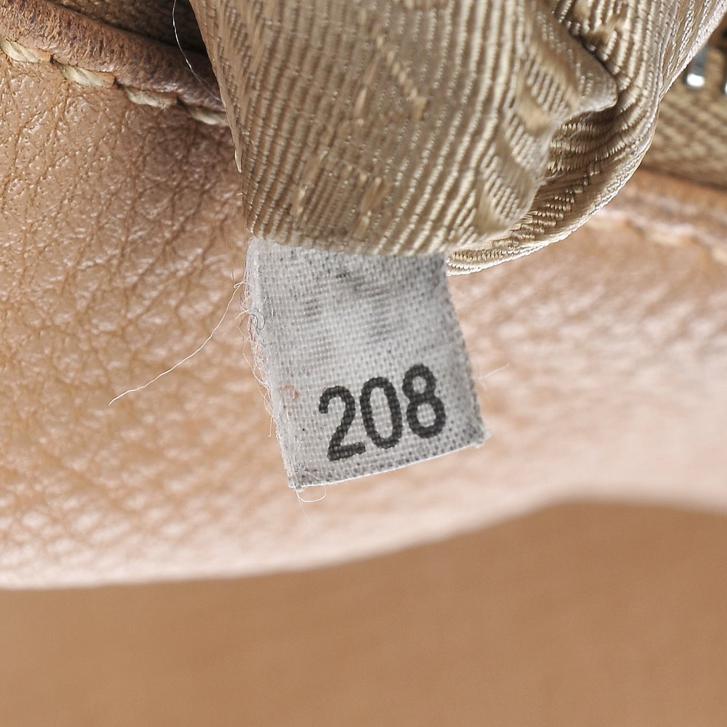 Vitello Daino Hobo Sabbia