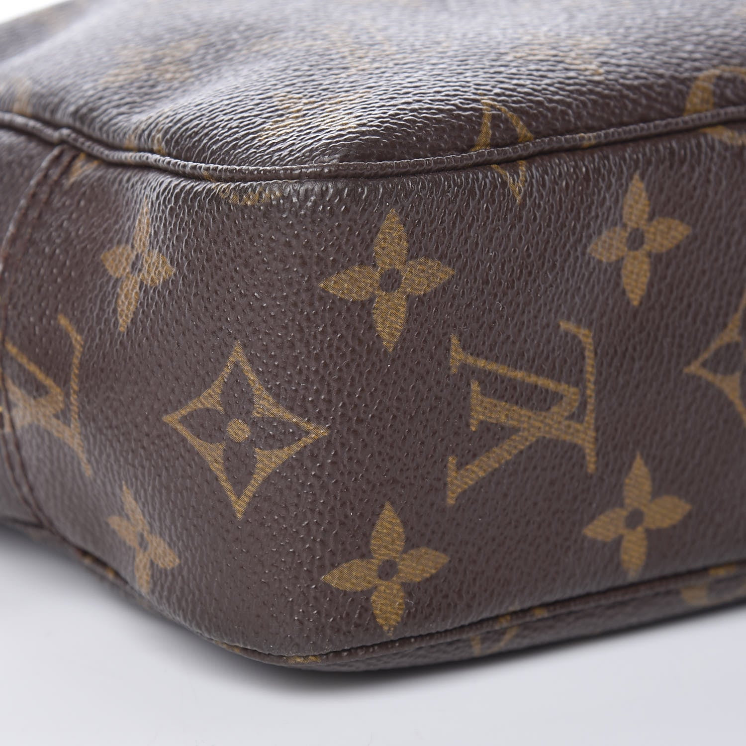 Louis Vuitton Monogram Trousse Toilette 23 8 of 10
