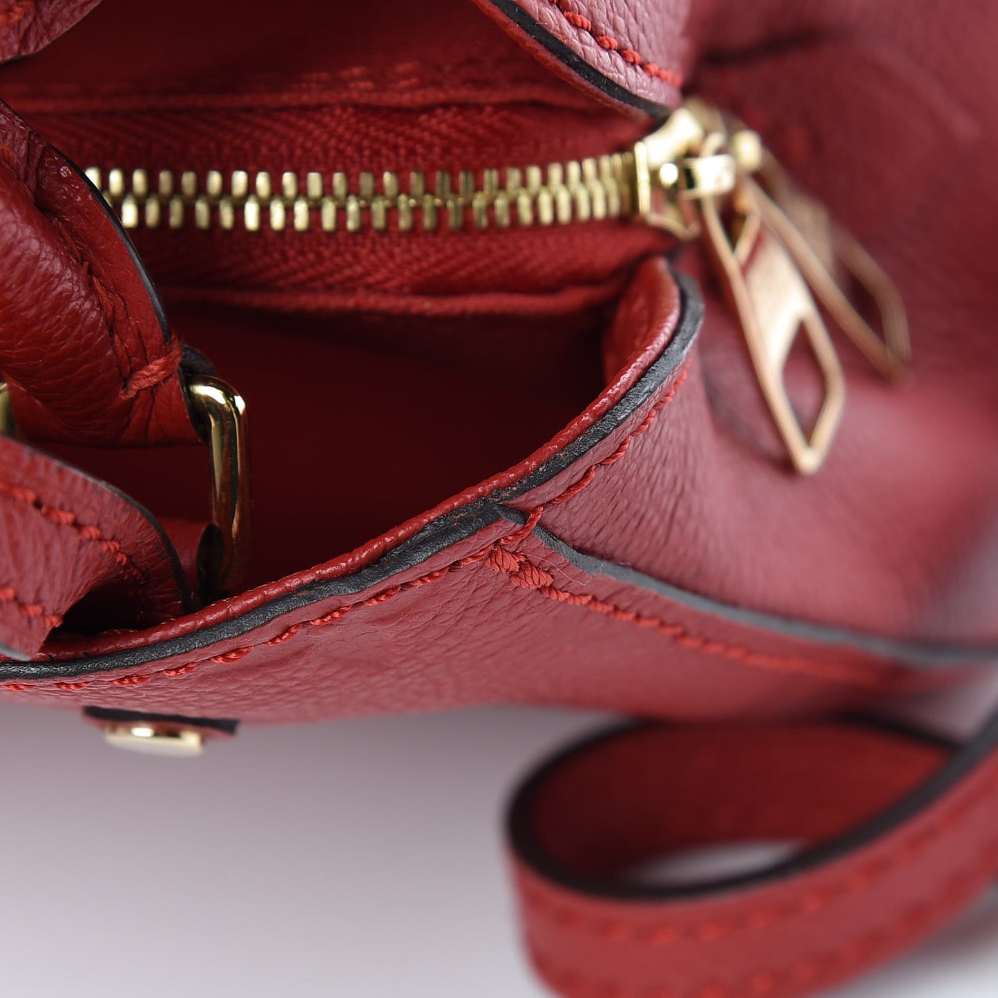 Empreinte Montaigne Nano Cherry