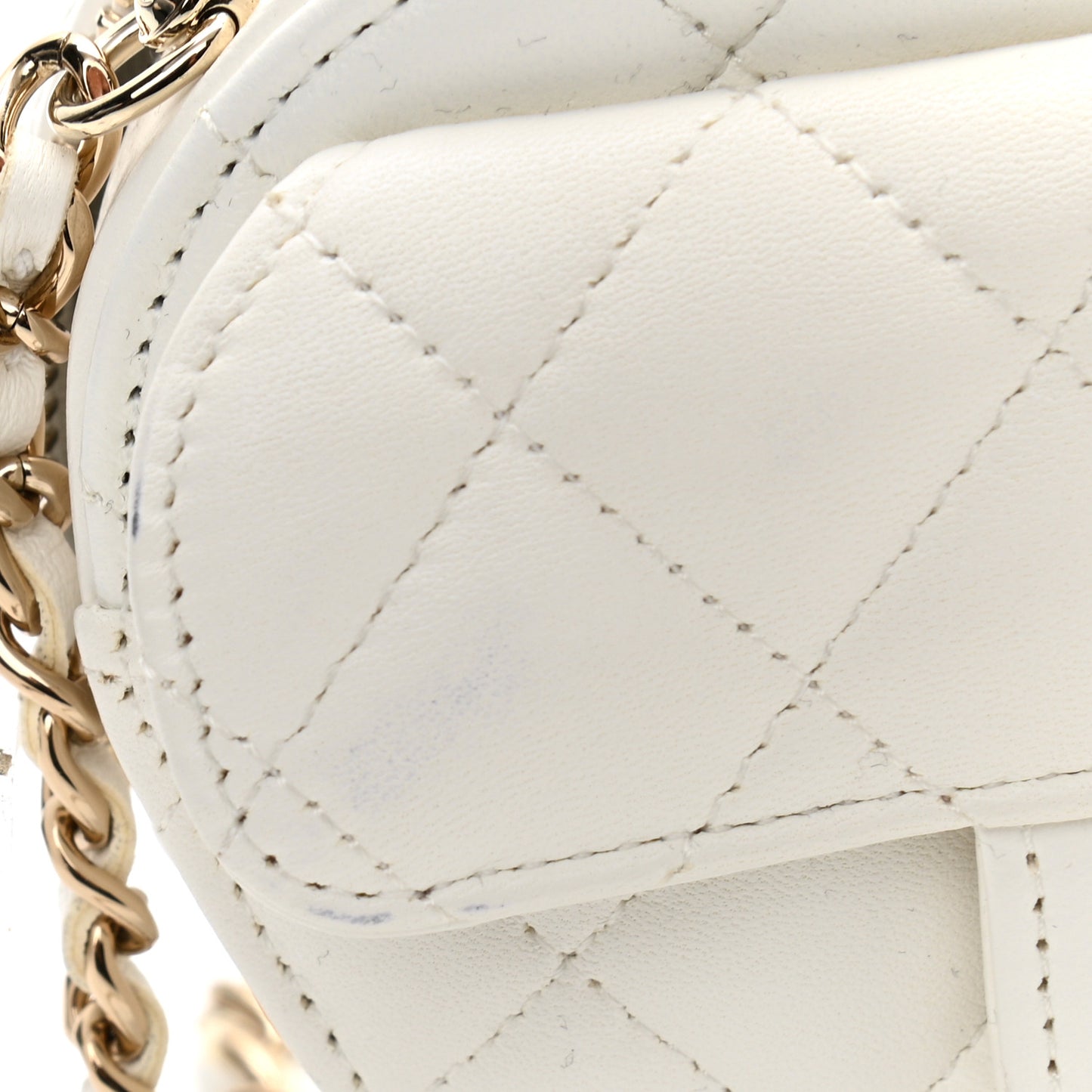 Lambskin Quilted CC In Love Heart Clutch With Chain White