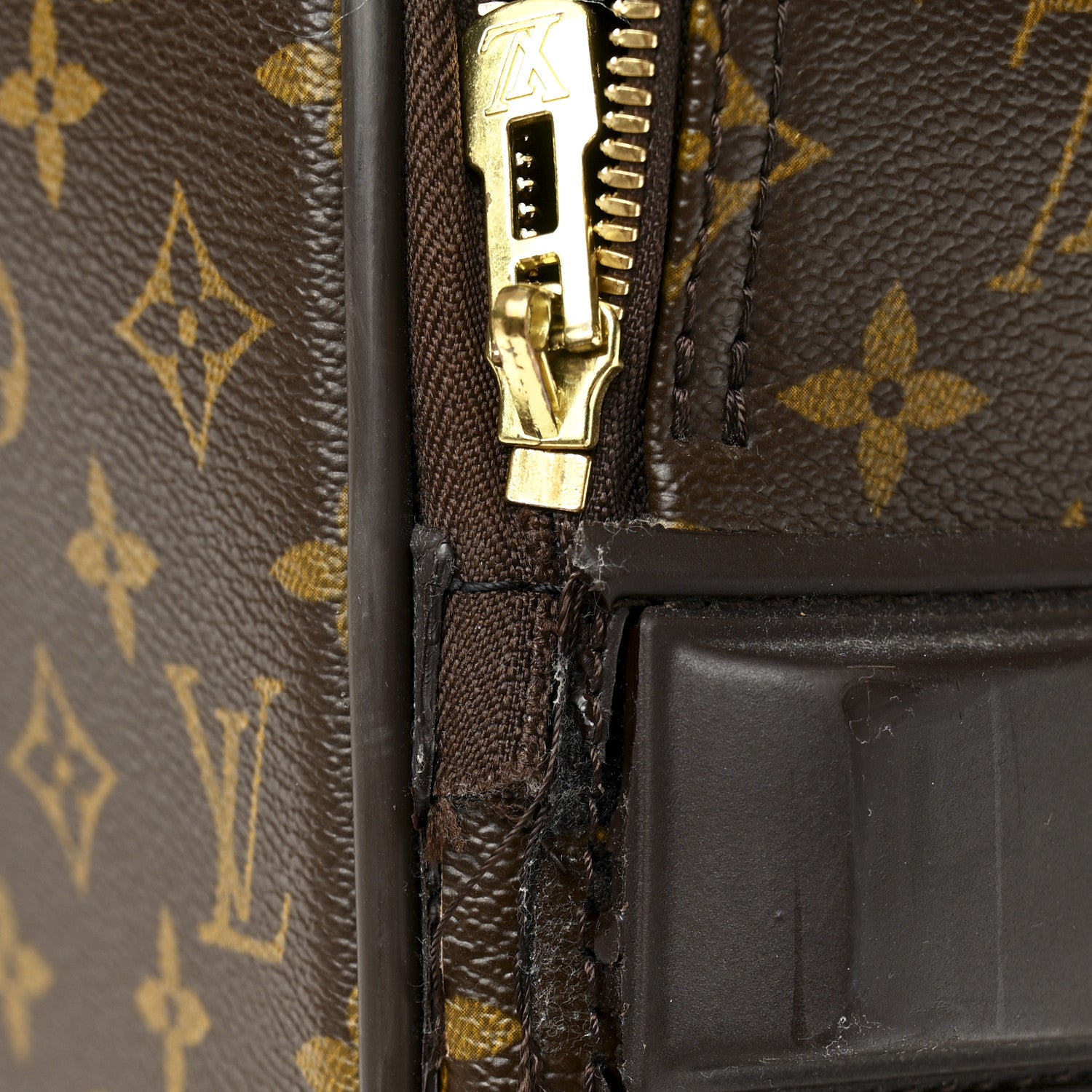Louis Vuitton Monogram Pegase 55 11 of 12