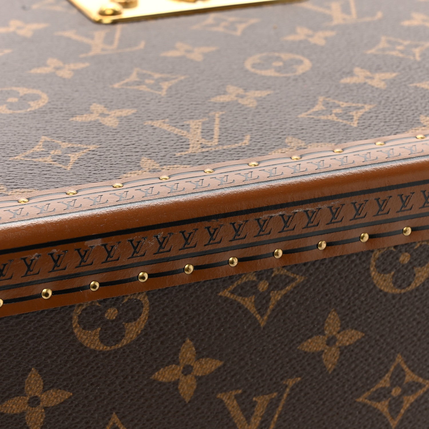 Louis Vuitton Monogram Boite Pharmacie Toiletry Case 15 of 17