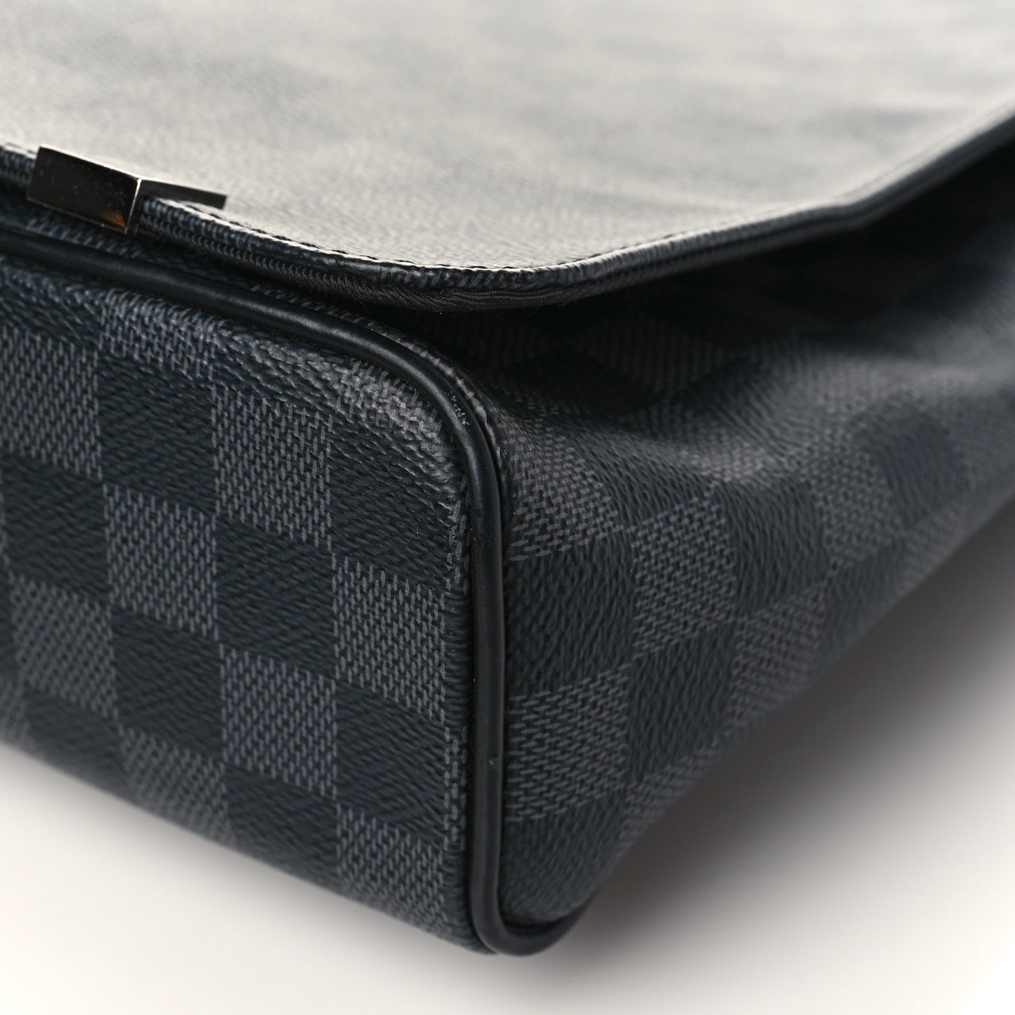 Damier Graphite District MM
