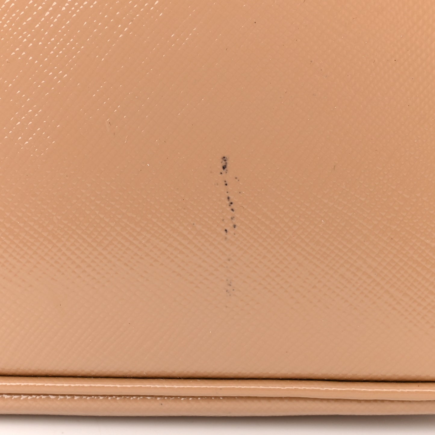 Saffiano Vernice Medium Promenade Tote Cammeo
