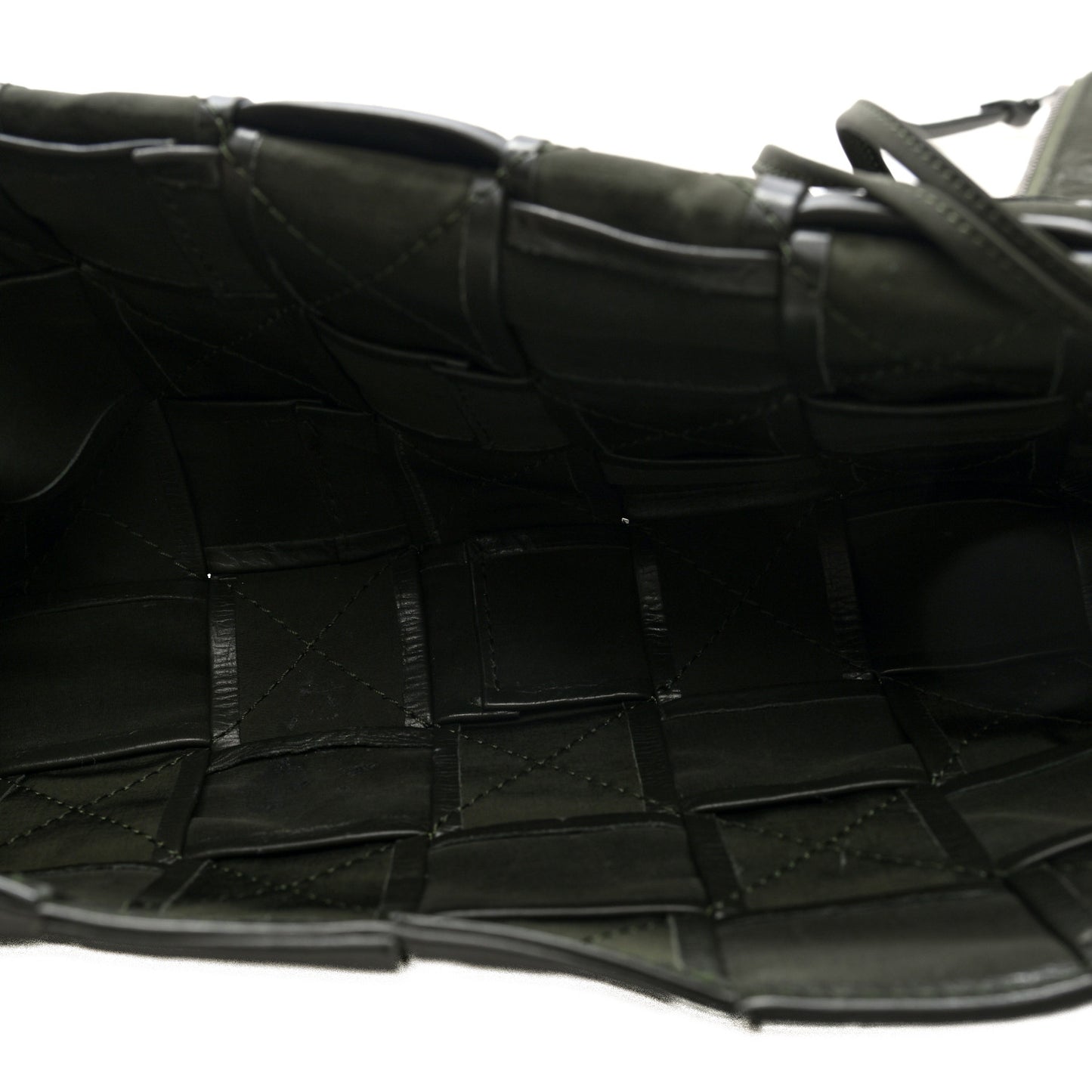 Paper Calfskin Intrecciato Stretch Cassette Camping