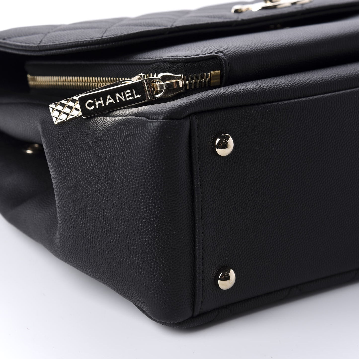 Caviar Quilted Large Business Affinity Flap Black