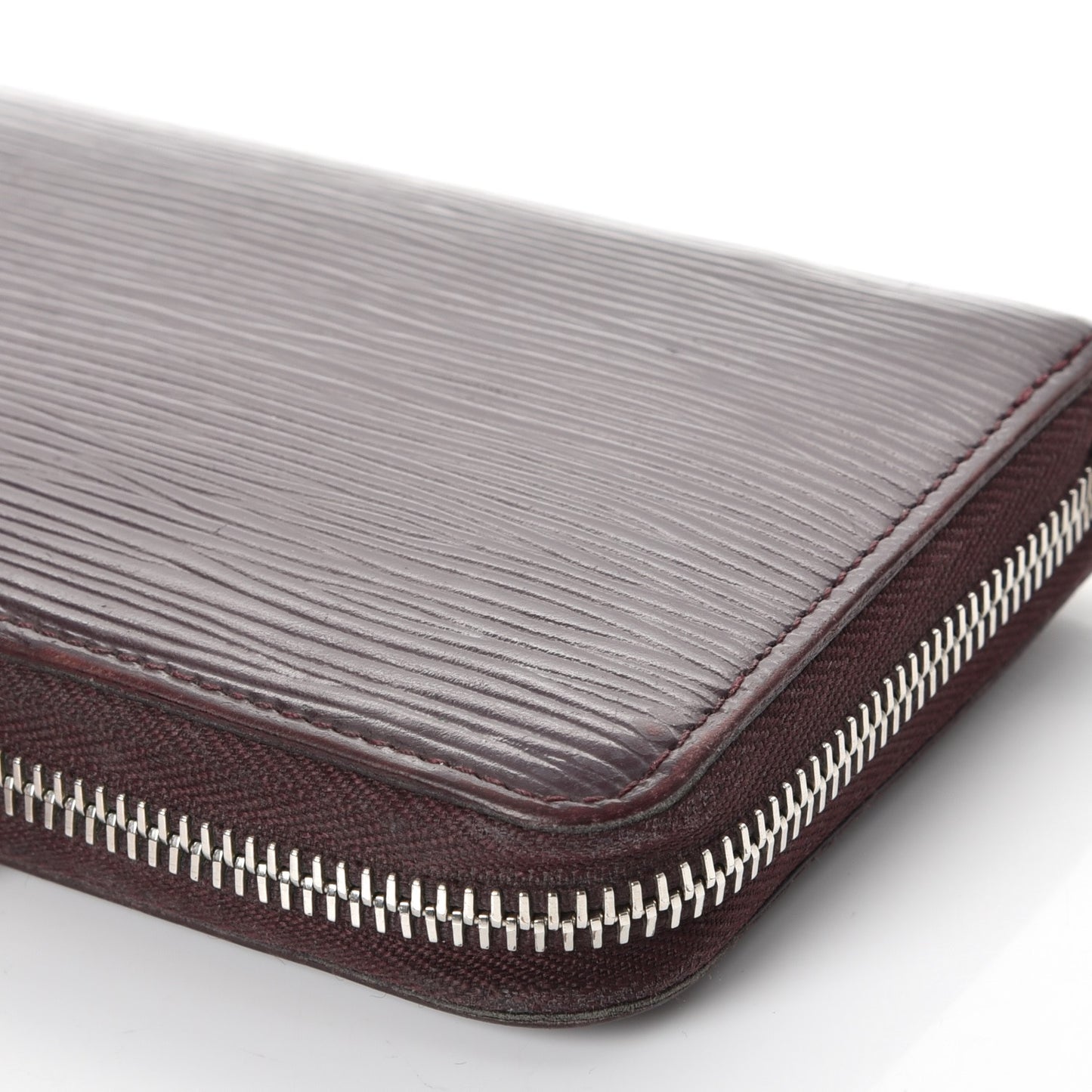 Epi Zippy Wallet Cassis