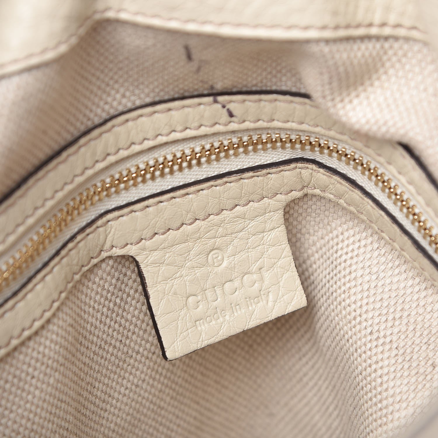 Gucci Pebbled Calfskin Medium Soho Chain Shoulder Bag Off White 6 of 12