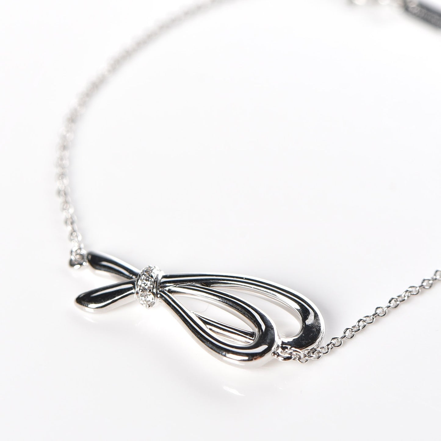 18K White Gold Diamond Bow Bracelet