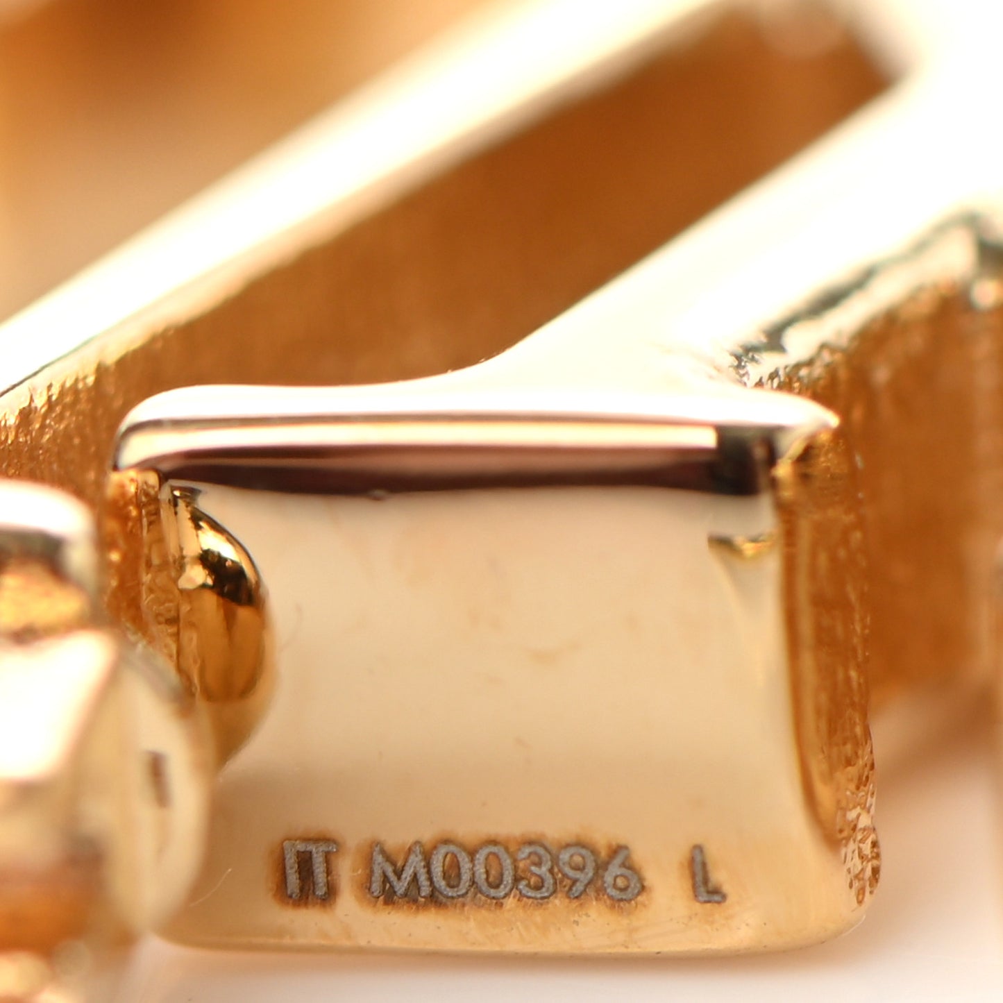 Metal Small Louise Hoop Earrings Gold
