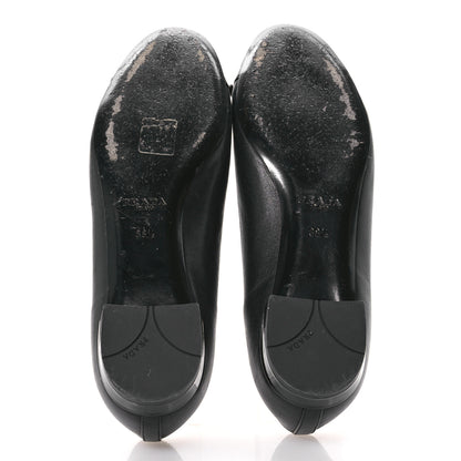 Prada Nappa Vernice Cap Toe Logo Bow Ballerina Flats 38.5 Black 6 of 8