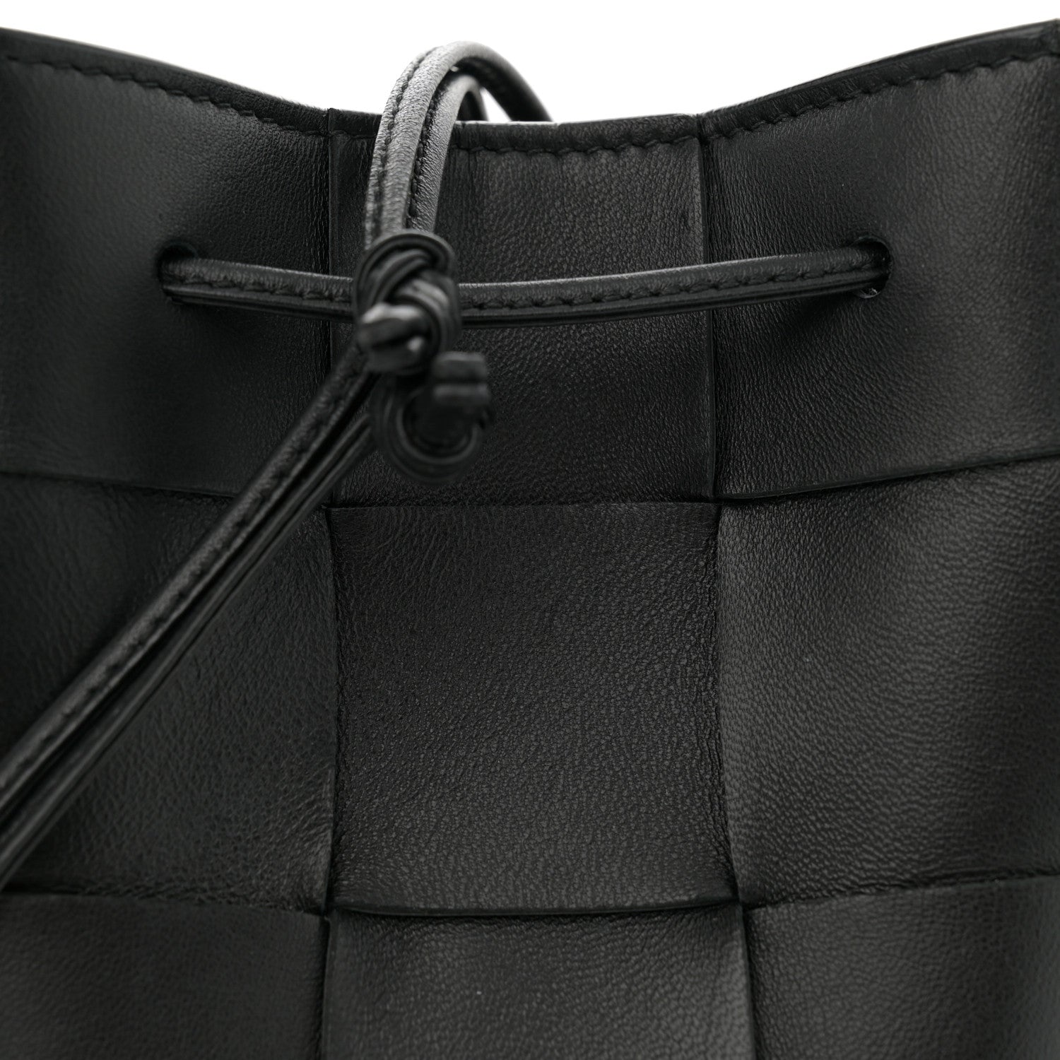 Bottega Veneta Nappa Maxi Intrecciato Cassette Bucket Bag Black 7 of 11